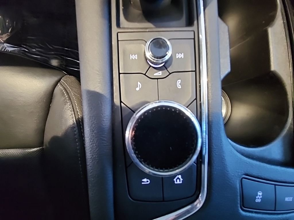 Used 2020 Cadillac XT6 Premium Luxury image 36