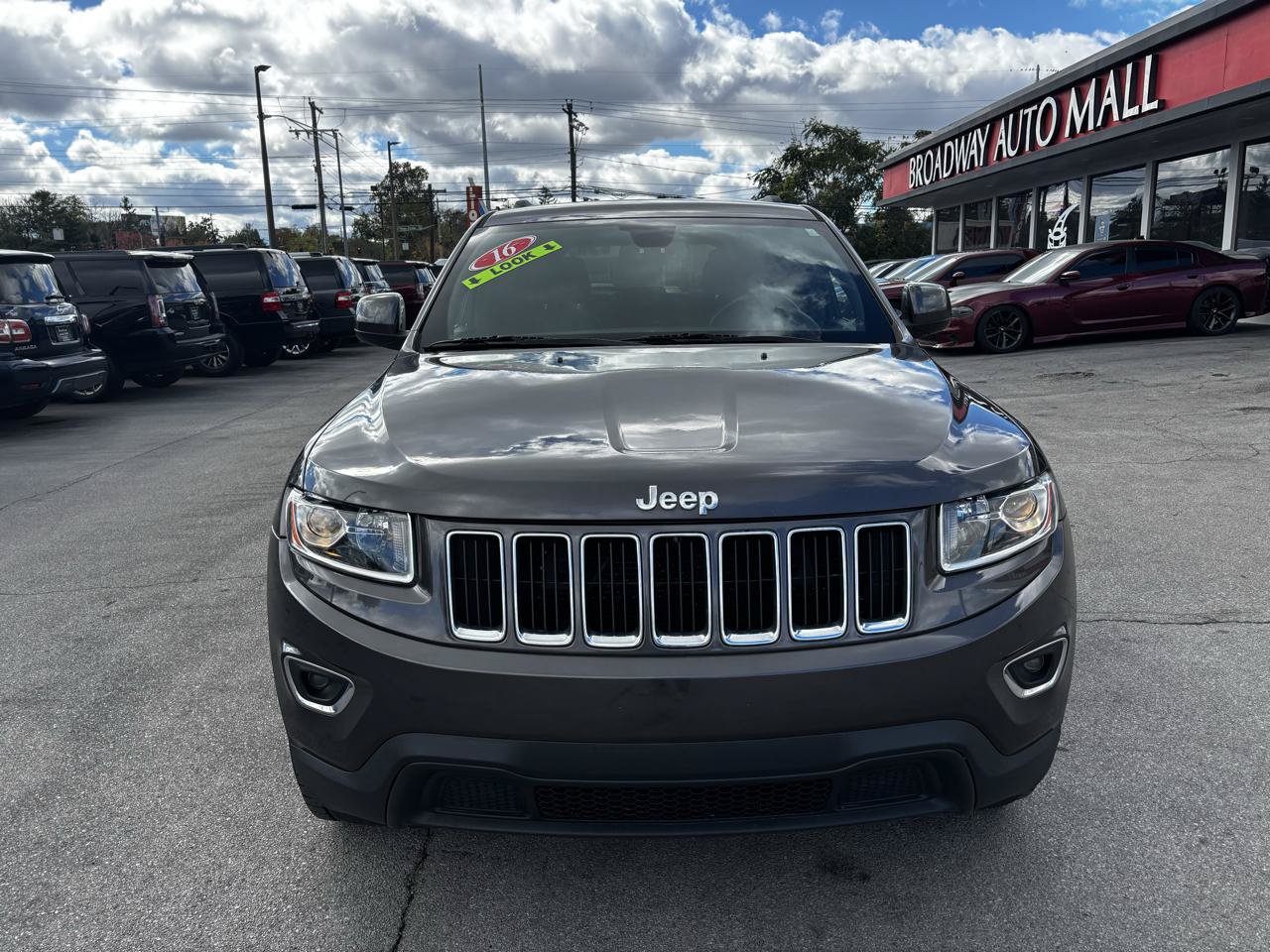 Used 2016 Jeep Grand Cherokee Laredo w/ Quick Order Package 23E AWD/4WD image 8