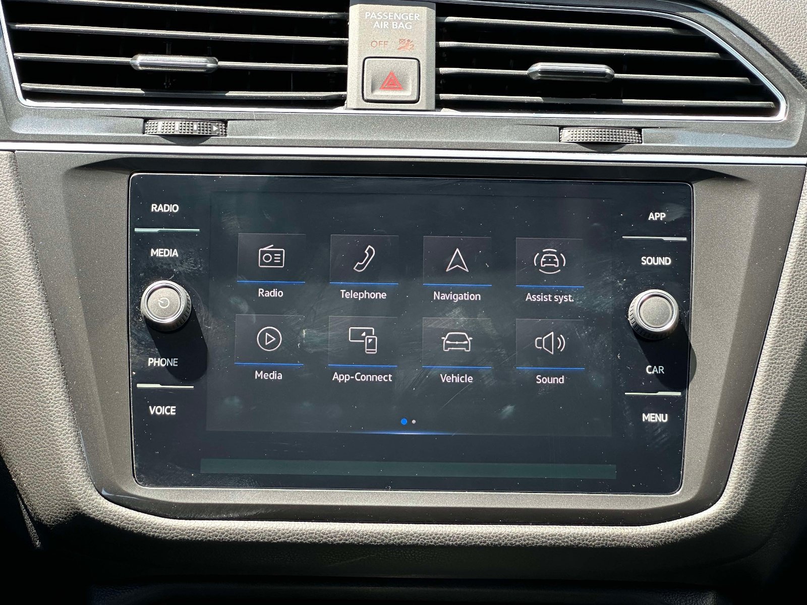 Certified 2022 Volkswagen Tiguan SE FWD image 18