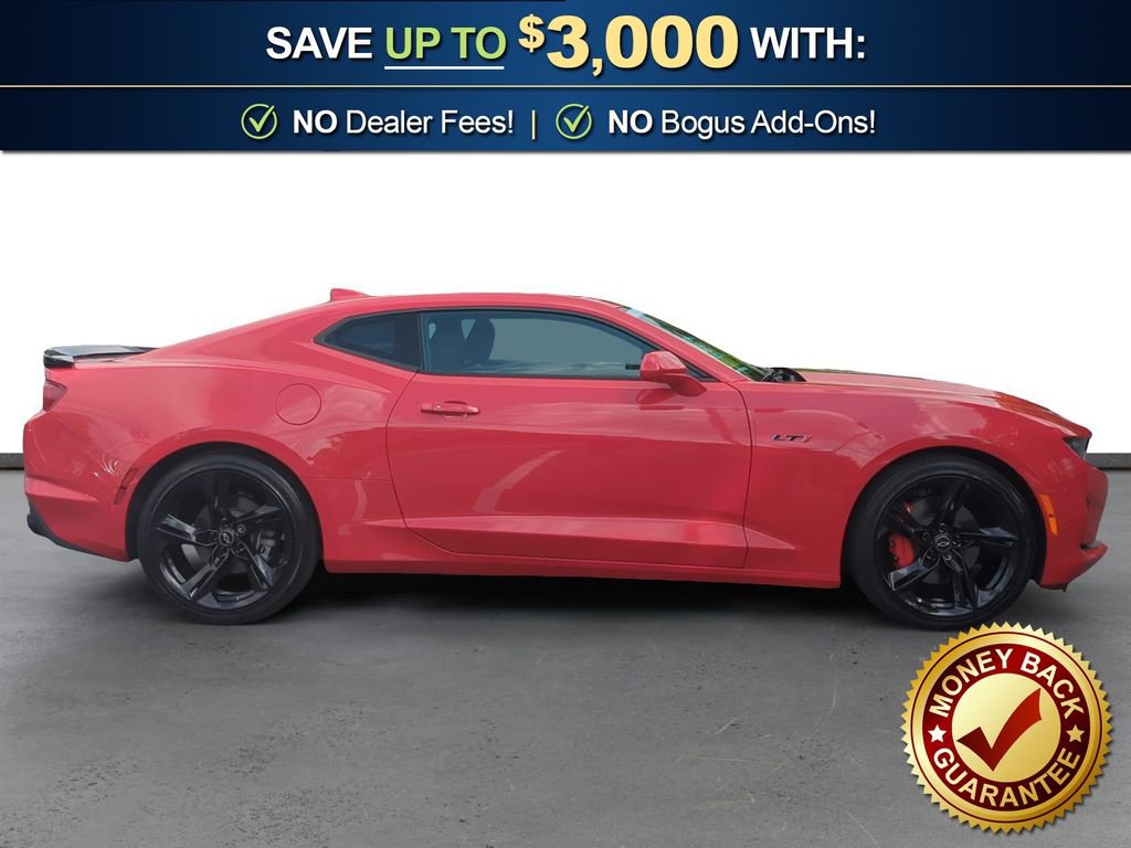 Used 2022 Chevrolet Camaro LT RWD image 8