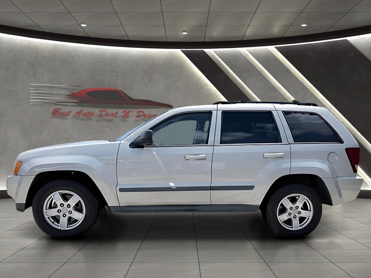 Used 2007 Jeep Grand Cherokee Laredo w/ Cargo Convenience Group RWD image 5