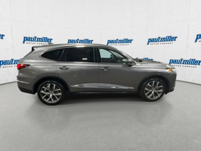 Used 2023 Acura MDX w/ Technology Package FWD image 12
