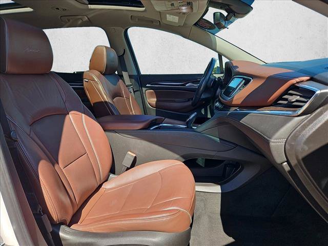 Used 2018 Buick Enclave Avenir w/ Avenir Technology Package AWD/4WD image 24