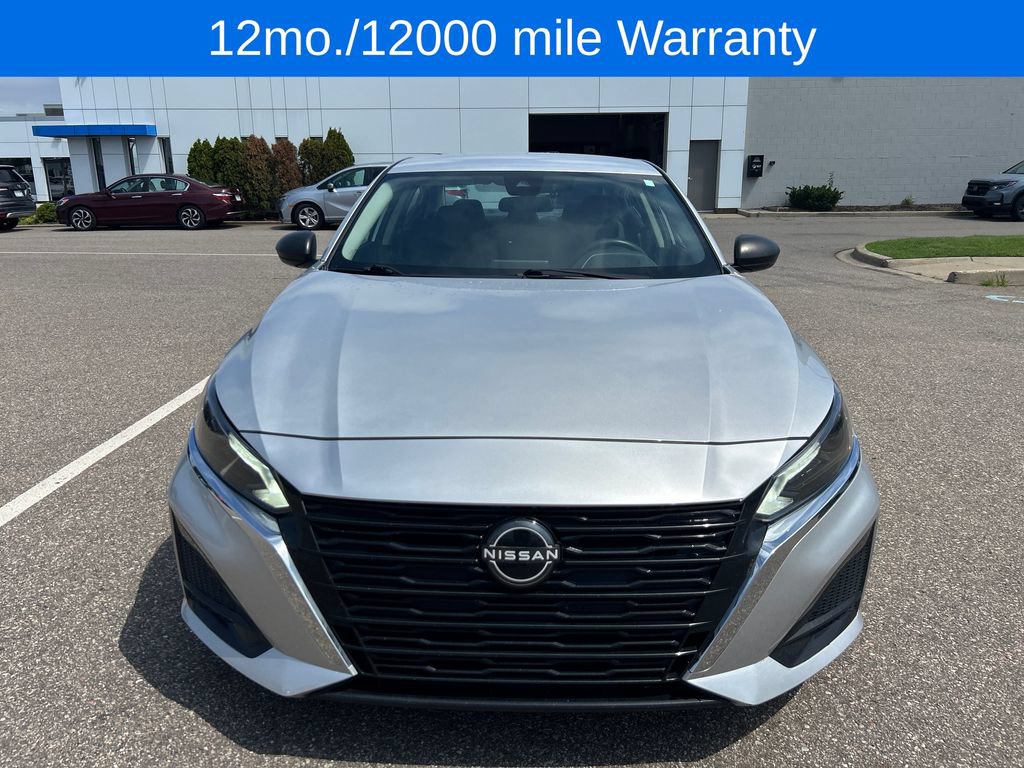 Used 2024 Nissan Altima 2.5 S FWD image 3