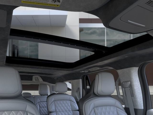 New 2026 Lincoln Navigator Black Label AWD/4WD image 22