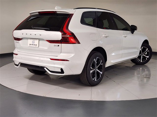 New 2026 Volvo XC60 B5 Core image 2