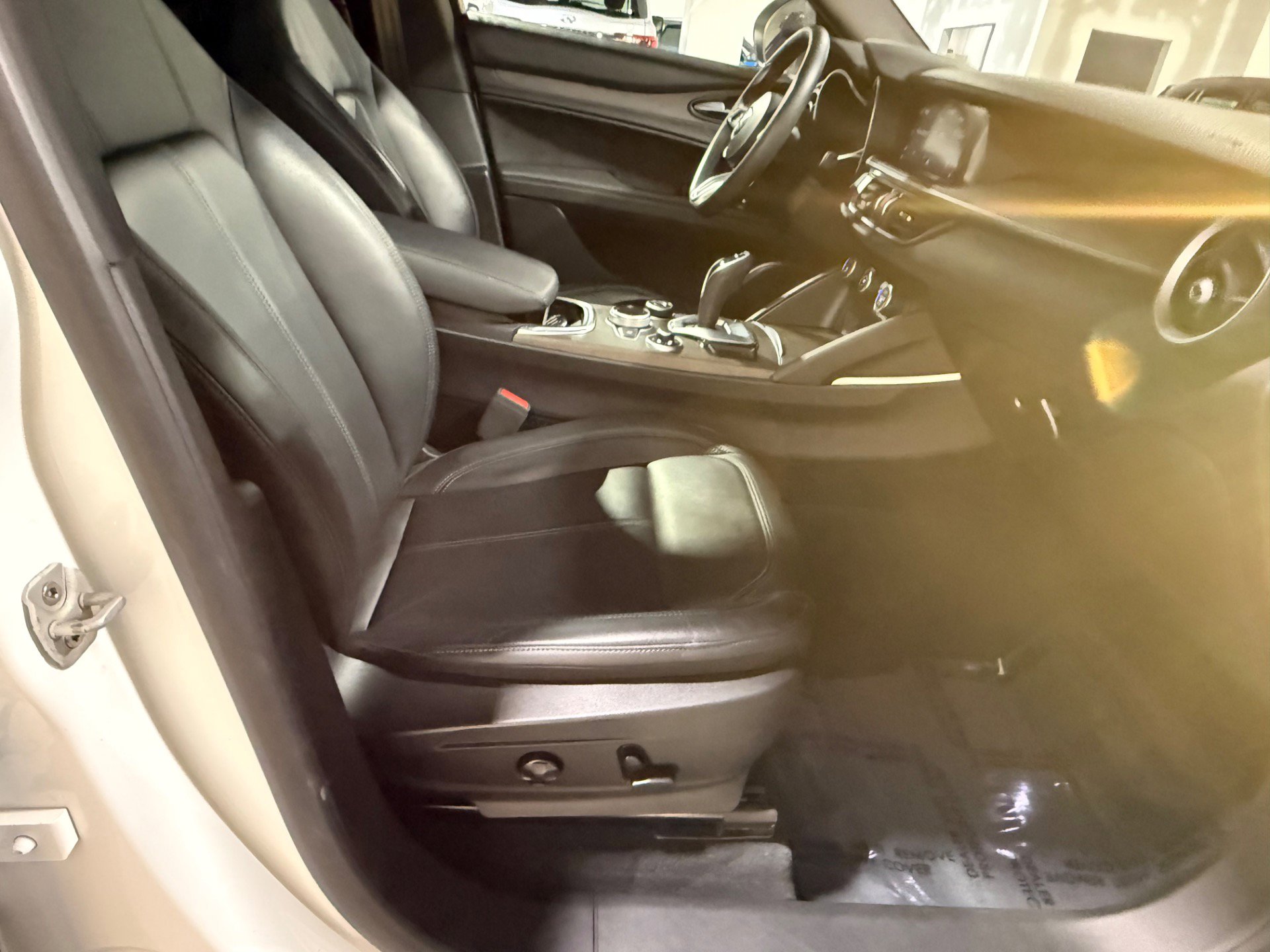 Used 2022 Alfa Romeo Stelvio Ti image 36