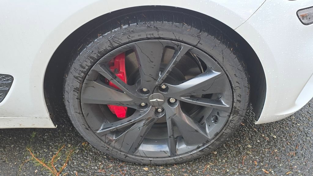 Used 2022 Genesis G70 3.3T w/ Sport Prestige Package image 9