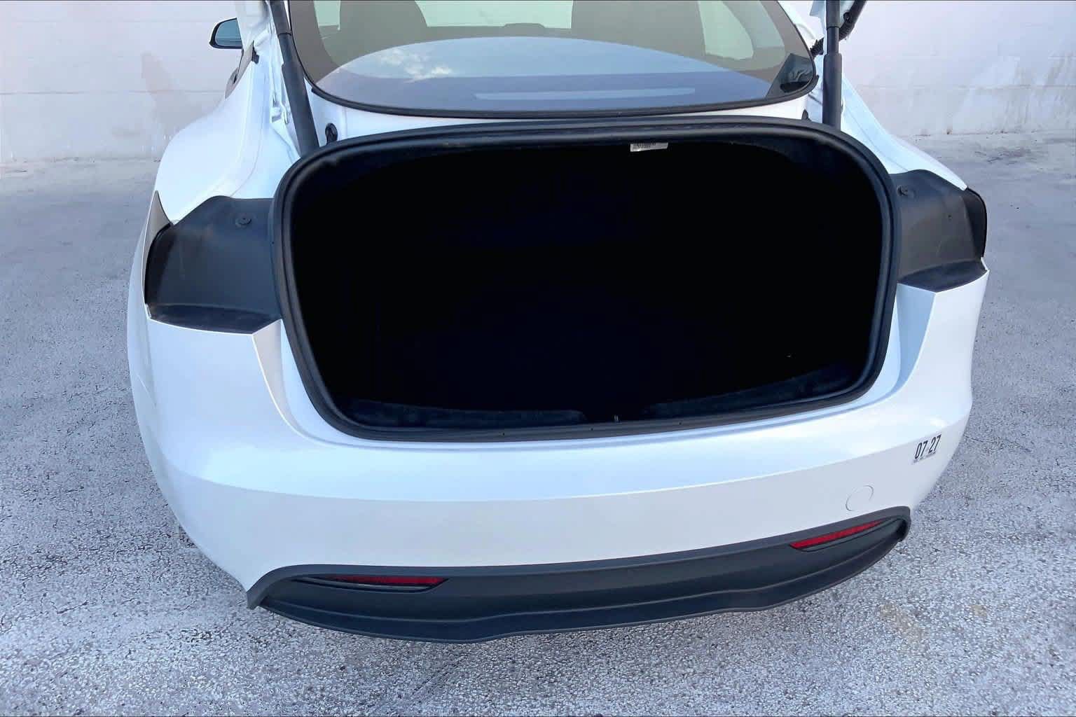 Used 2024 Tesla Model 3 Standard Range RWD image 18