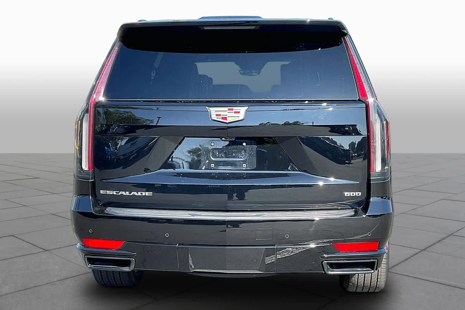 Used 2023 Cadillac Escalade Sport Platinum AWD/4WD image 4