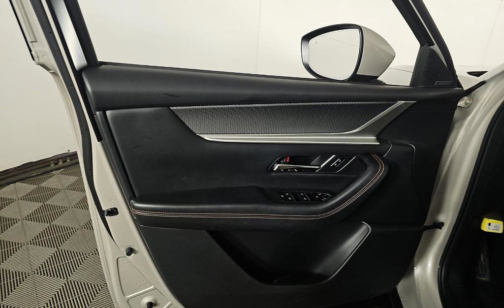 Used 2024 MAZDA CX-90 Plug-In Hybrid w/ Premium Plus image 9