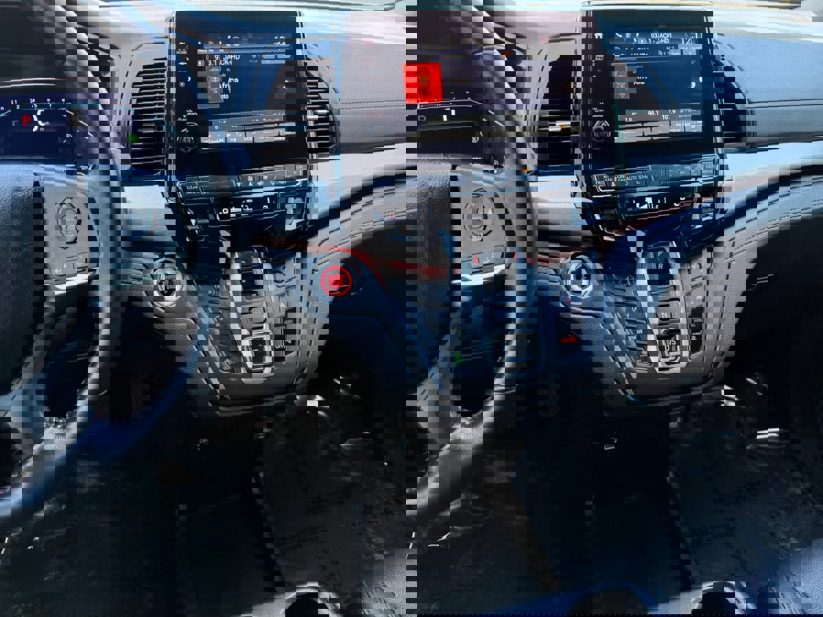 Used 2024 Honda Odyssey Sport image 11