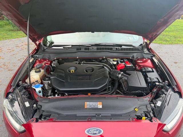 Used 2016 Ford Fusion SE w/ Equipment Group 202A AWD/4WD image 21