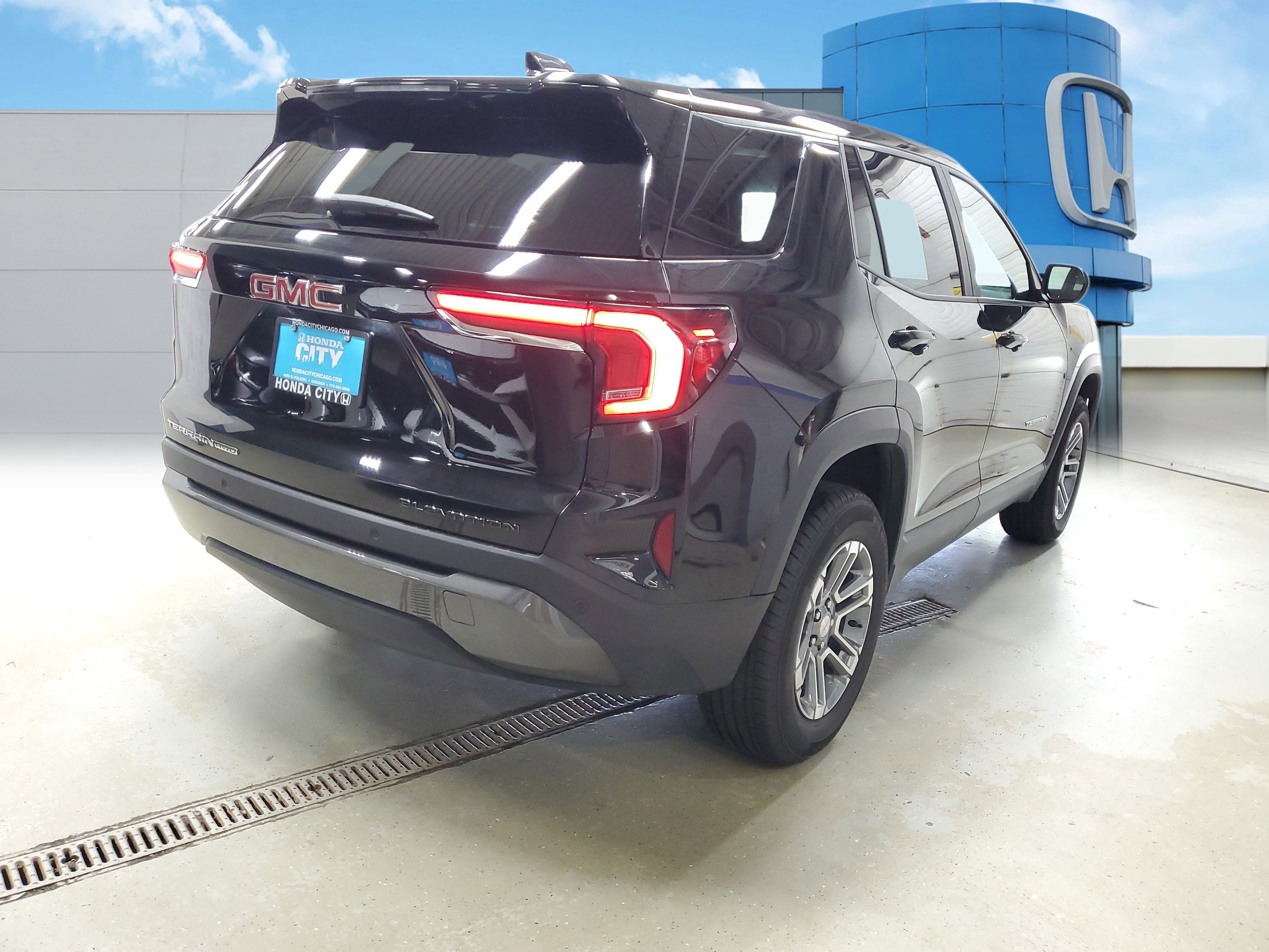 Used 2026 GMC Terrain Elevation AWD/4WD image 5