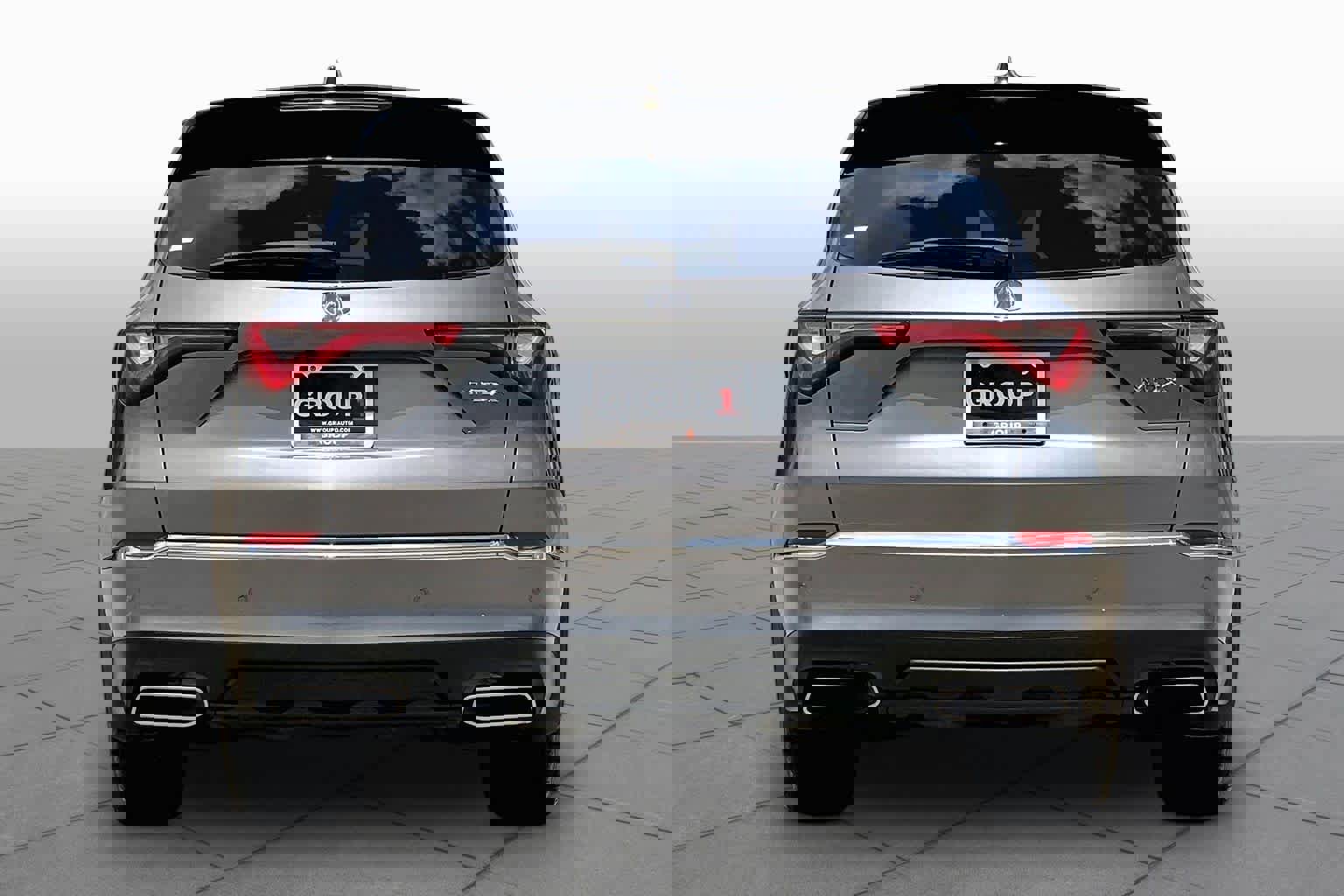 Used 2023 Acura MDX FWD w/ Technology Package image 5