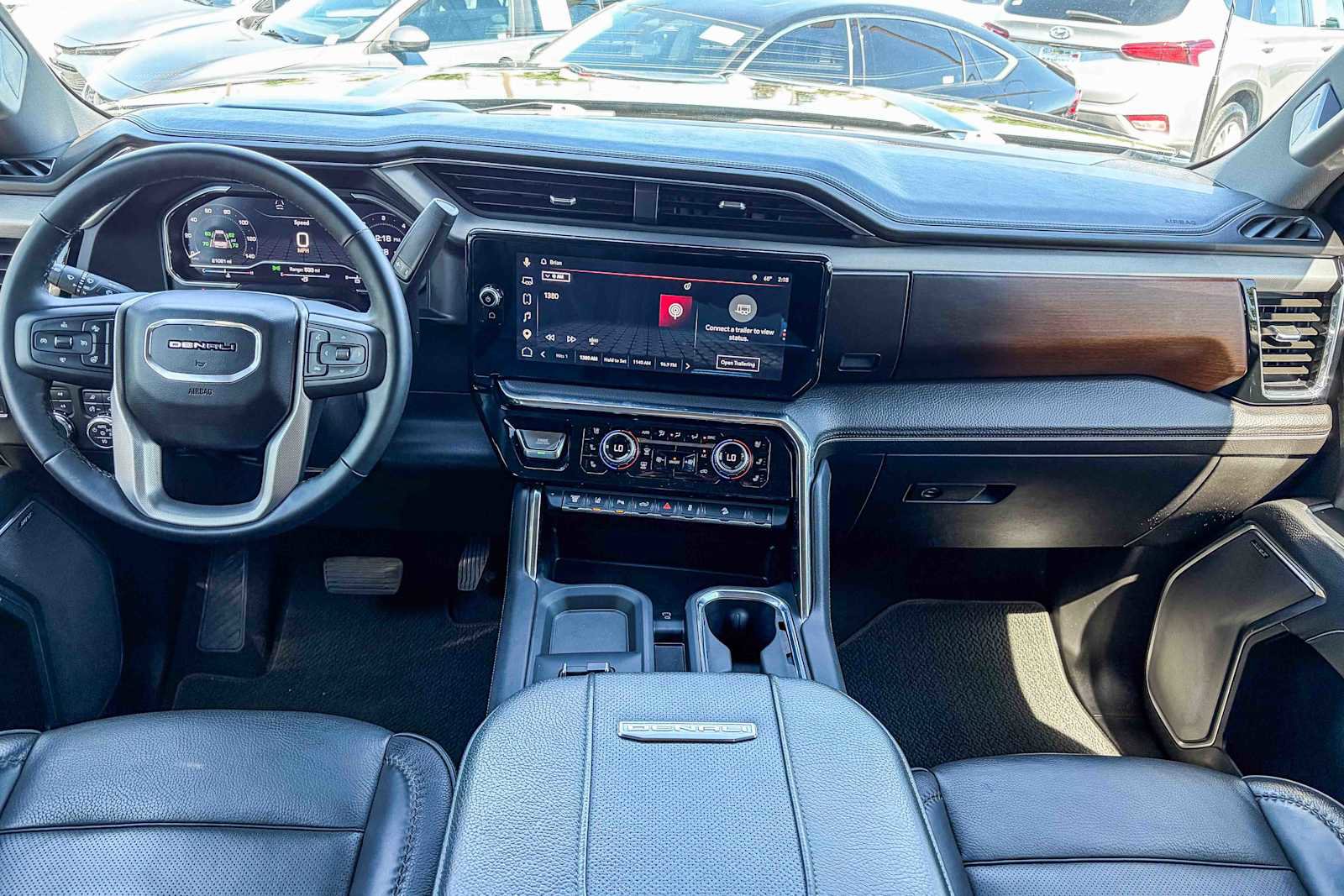 Used 2025 GMC Sierra 2500 Denali image 11