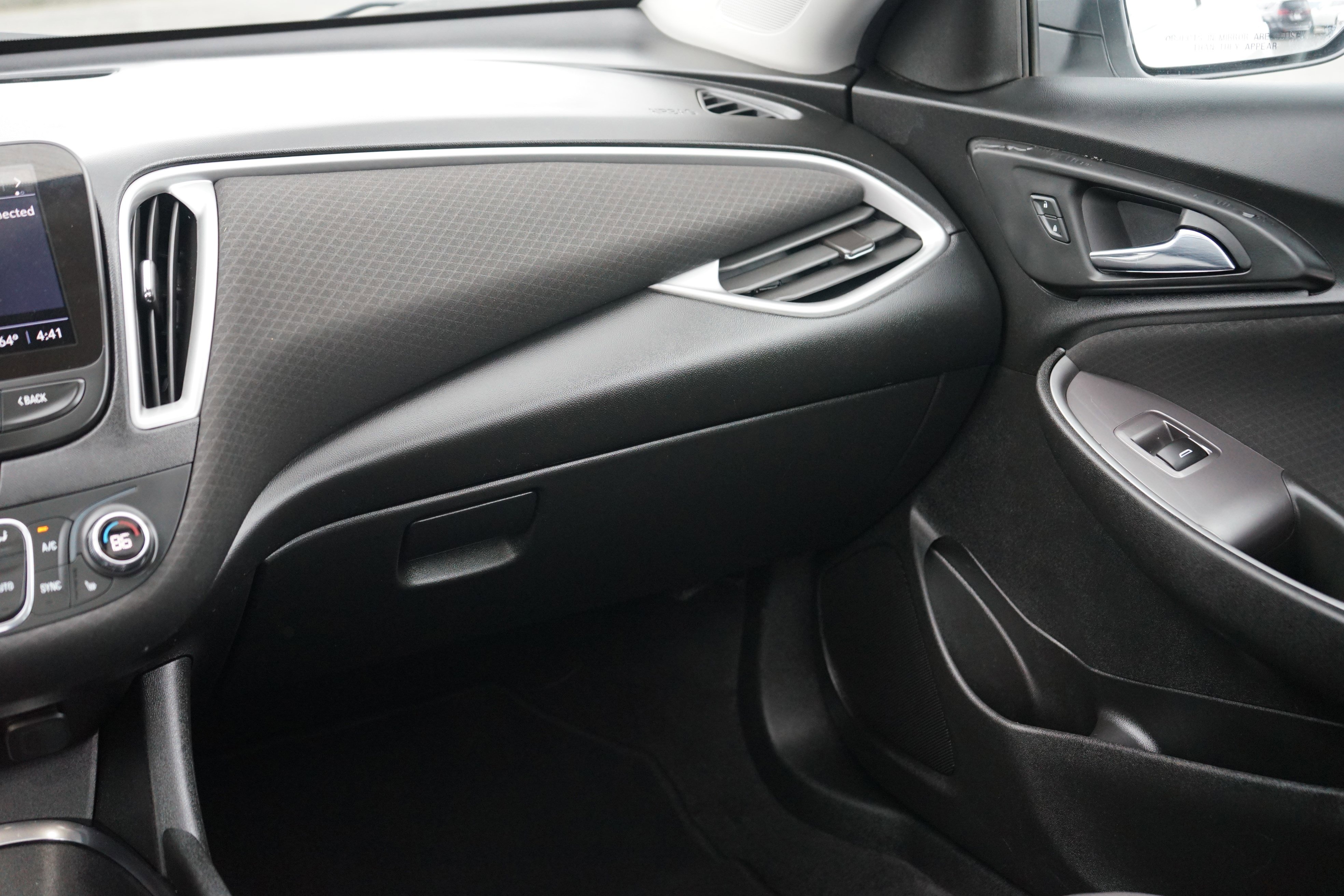 Used 2022 Chevrolet Malibu LT image 22