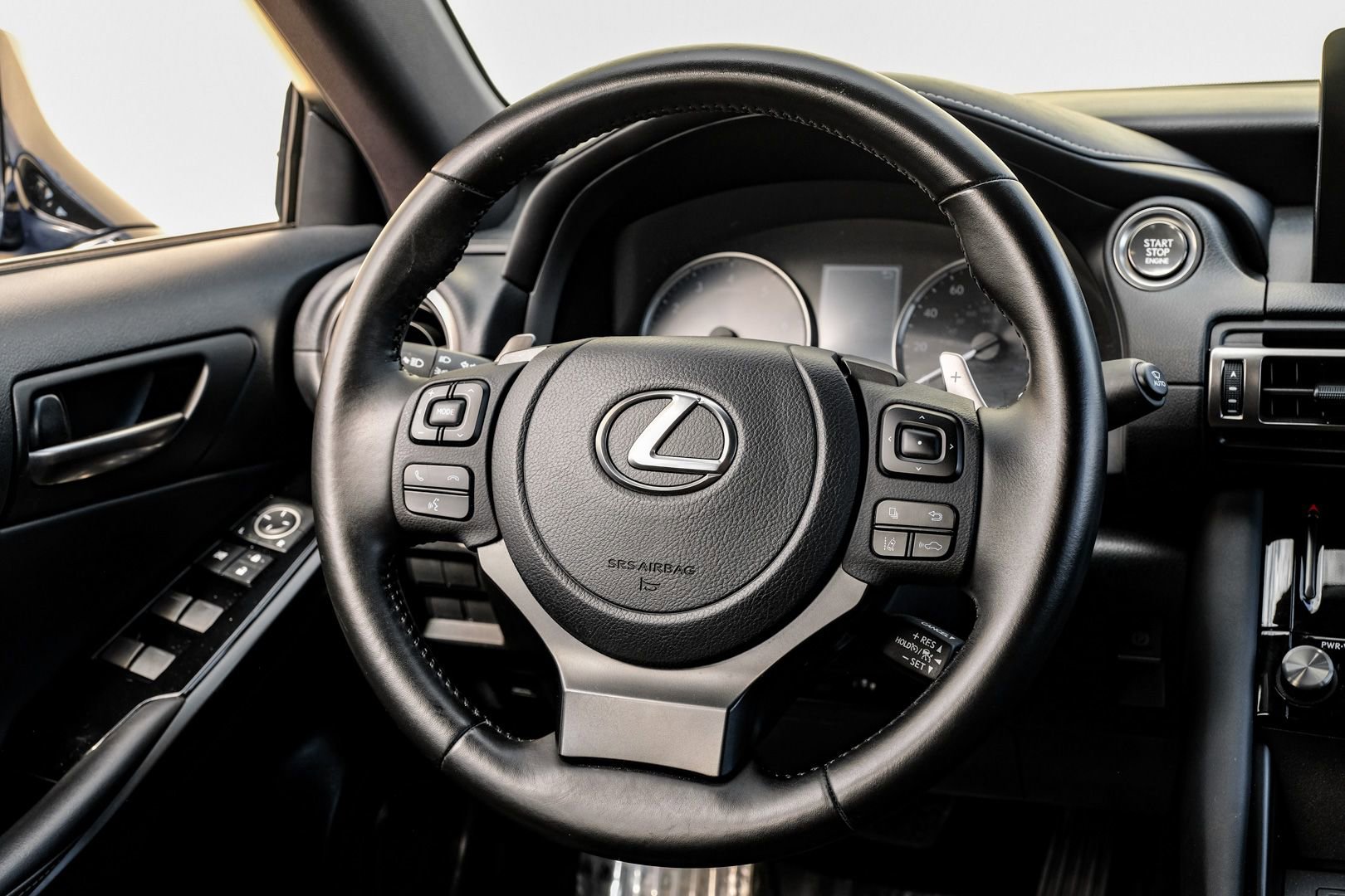 Used 2021 Lexus IS 300 w/ Accessory Package image 15