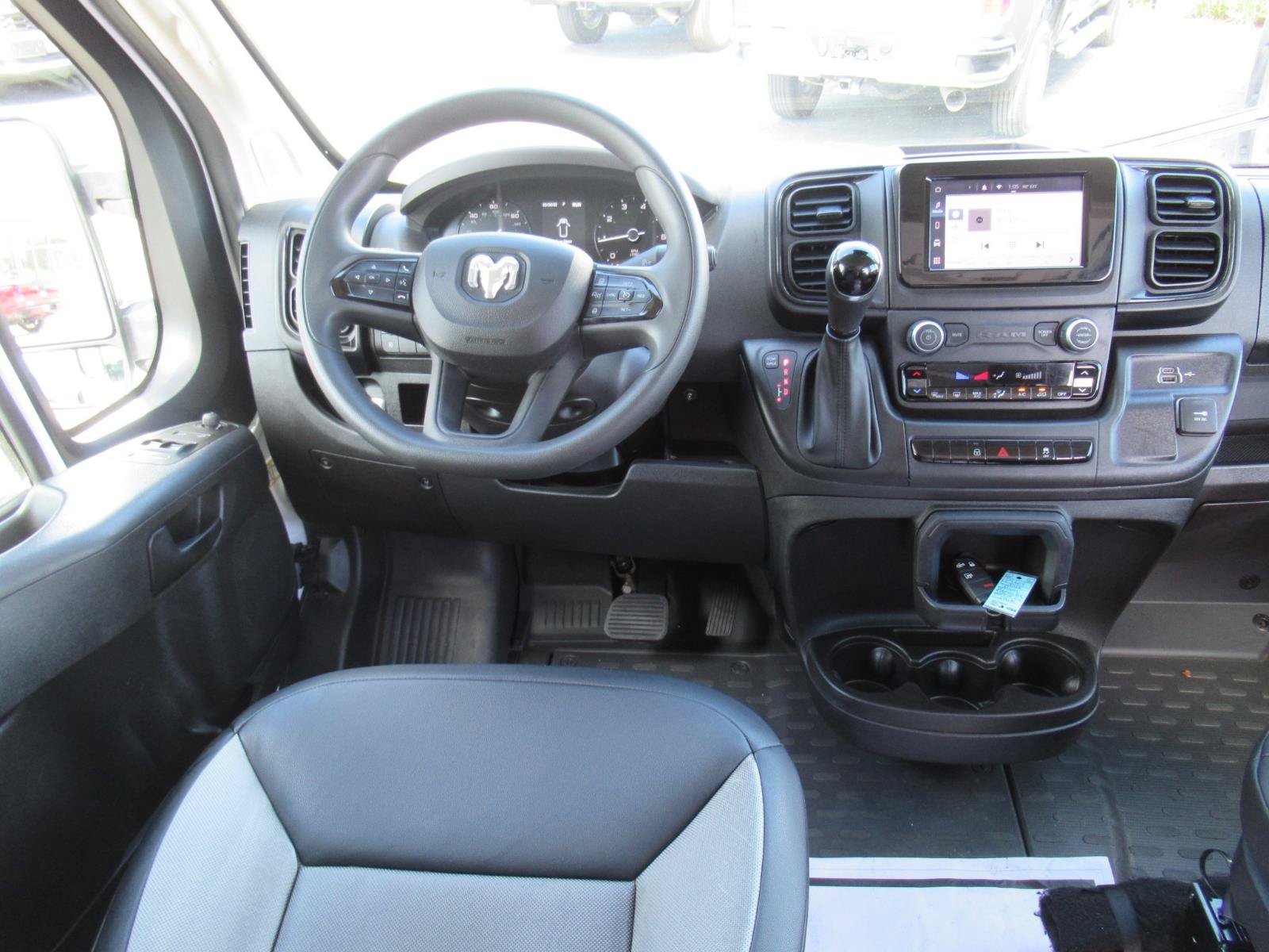 Used 2026 RAM ProMaster 2500 w/ Convenience Group FWD image 17