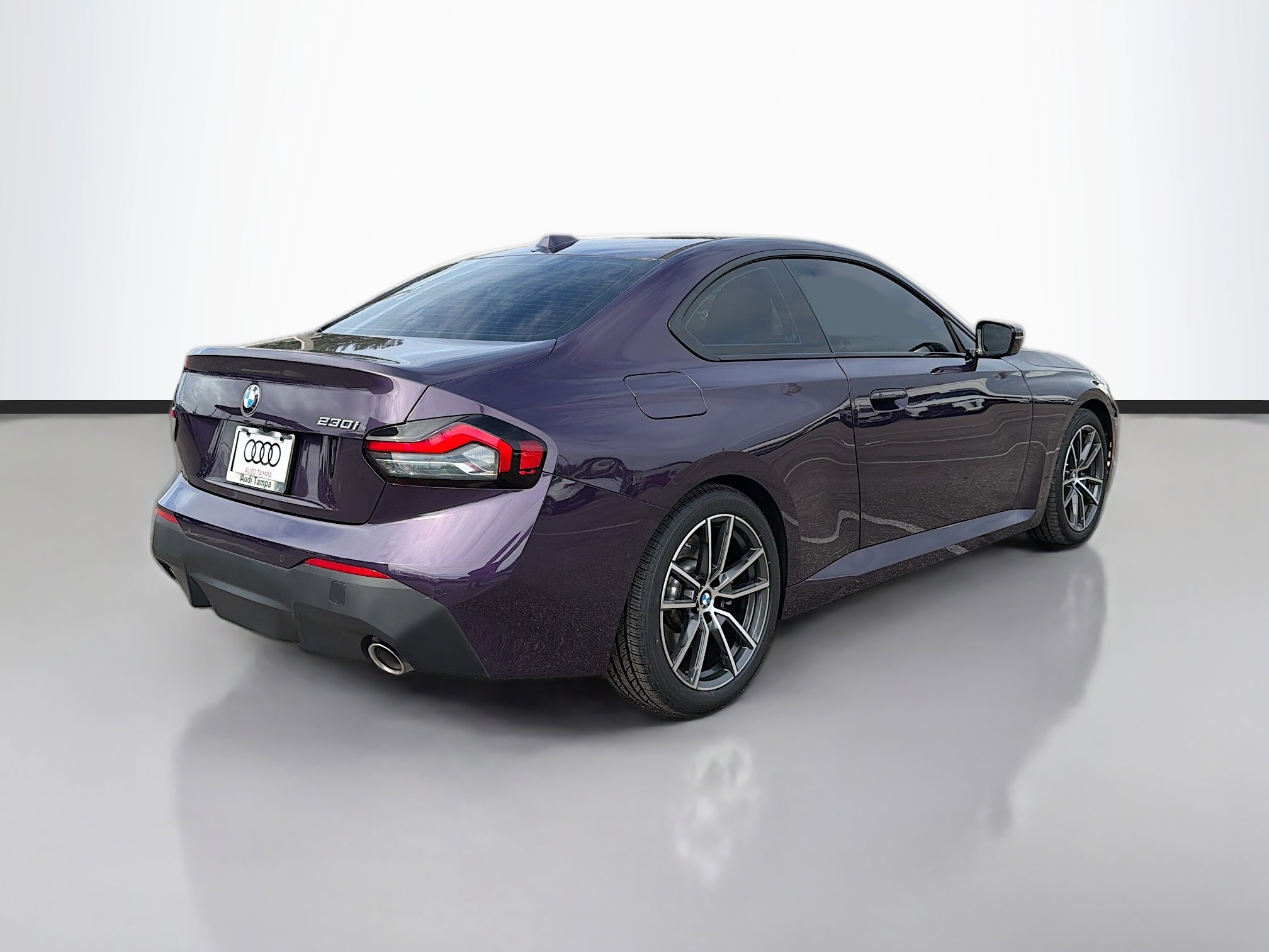 Used 2023 BMW 230i 230i w/ Convenience Package image 3