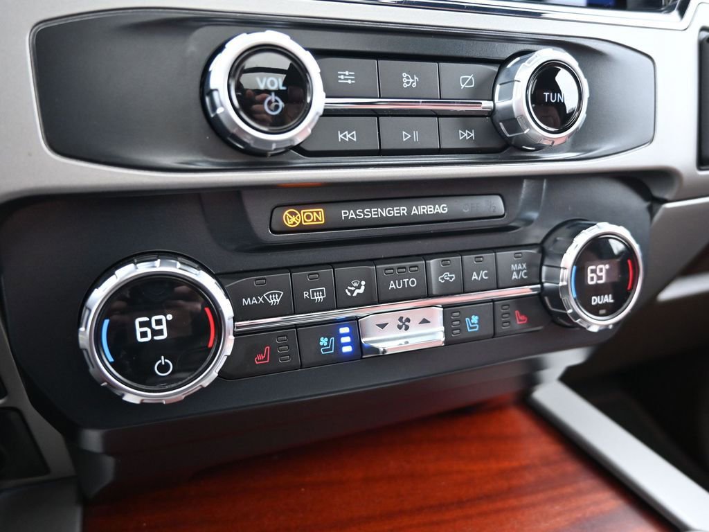 Used 2022 Ford F450 King Ranch w/ King Ranch Ultimate Package image 16