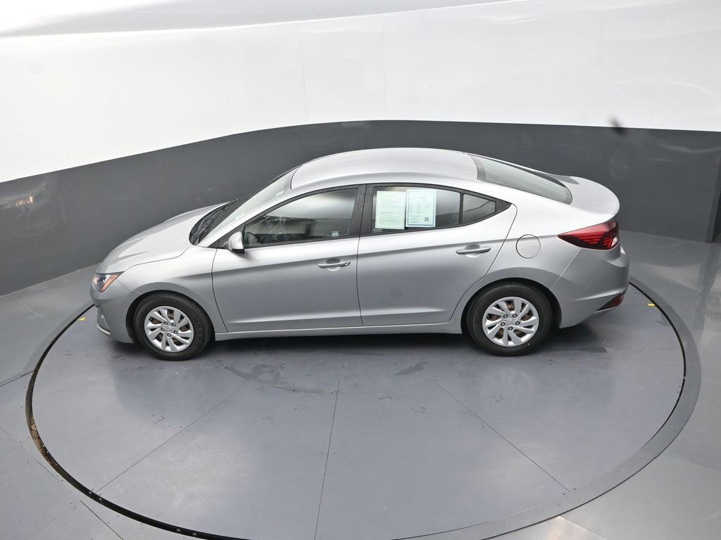Used 2020 Hyundai Elantra SE FWD image 18