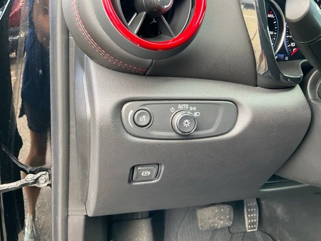 Used 2024 Chevrolet Blazer RS w/ LPO, Floor Liner Package FWD image 9
