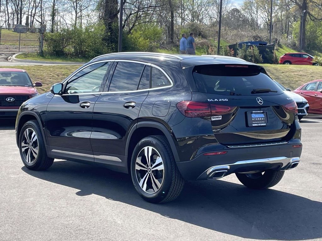 Used 2025 Mercedes-Benz GLA 250 4MATIC image 5
