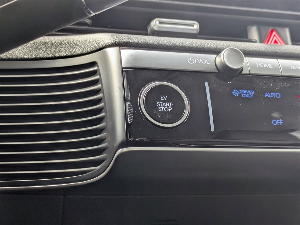 New 2025 Hyundai Ioniq 5 SEL image 26