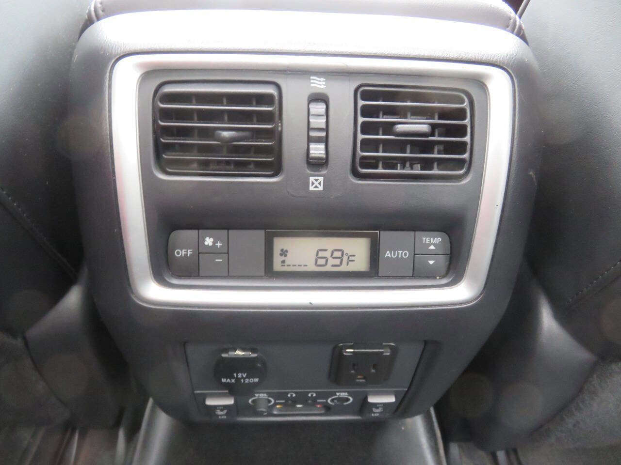 Used 2014 INFINITI QX60 AWD w/ Deluxe Touring Package image 20