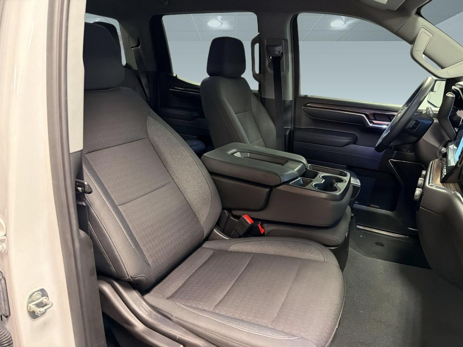 Used 2023 Chevrolet Silverado 1500 LT RWD image 22
