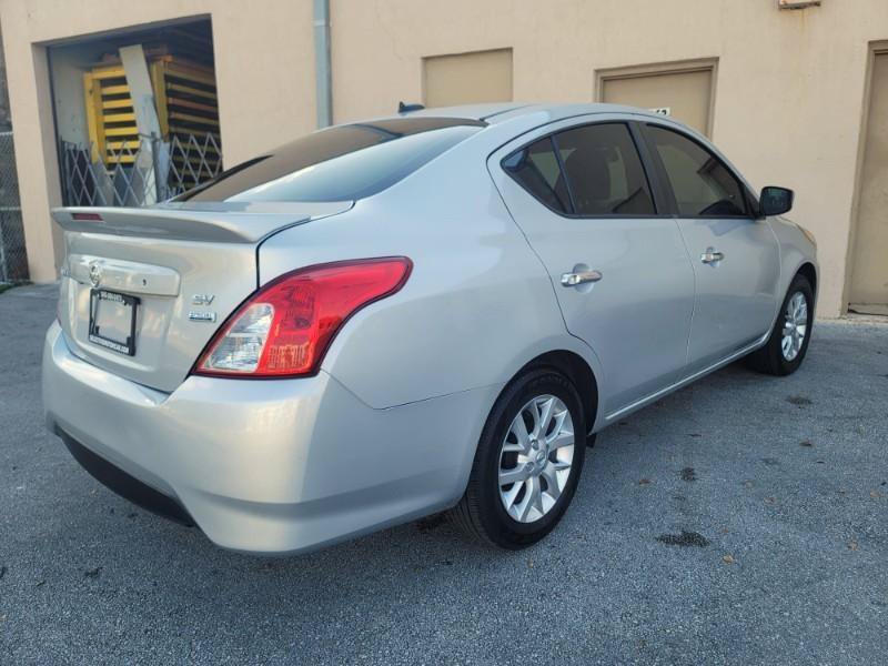 Used 2018 Nissan Versa SV w/ SV Special Edition Package FWD image 7