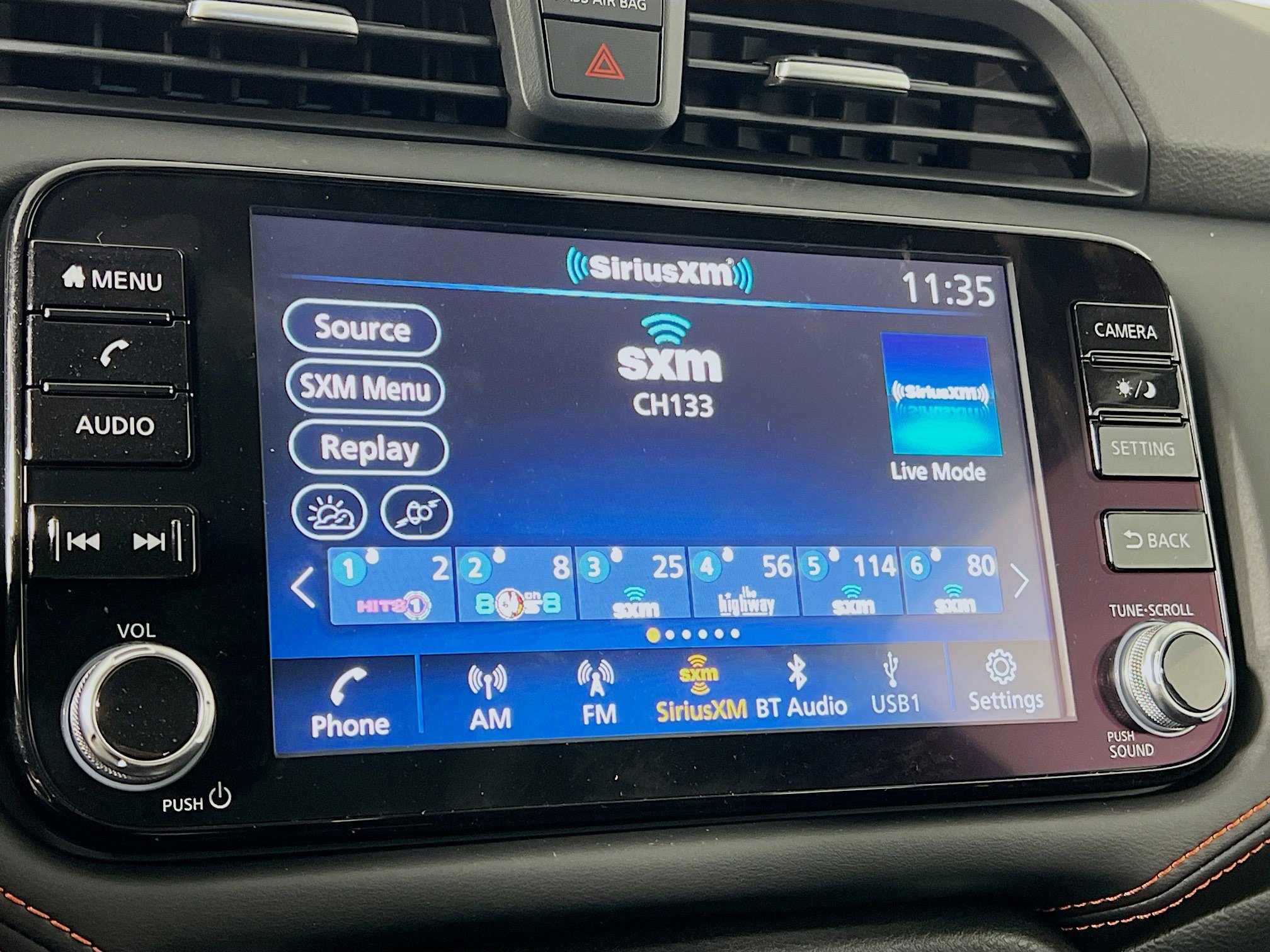 New 2025 Nissan Versa SR w/ Trunk Package image 7