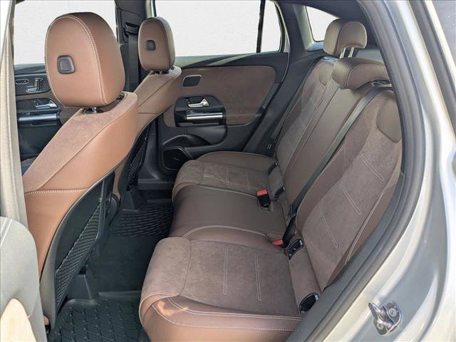 New 2026 Mercedes-Benz GLA 35 AMG 4MATIC image 14