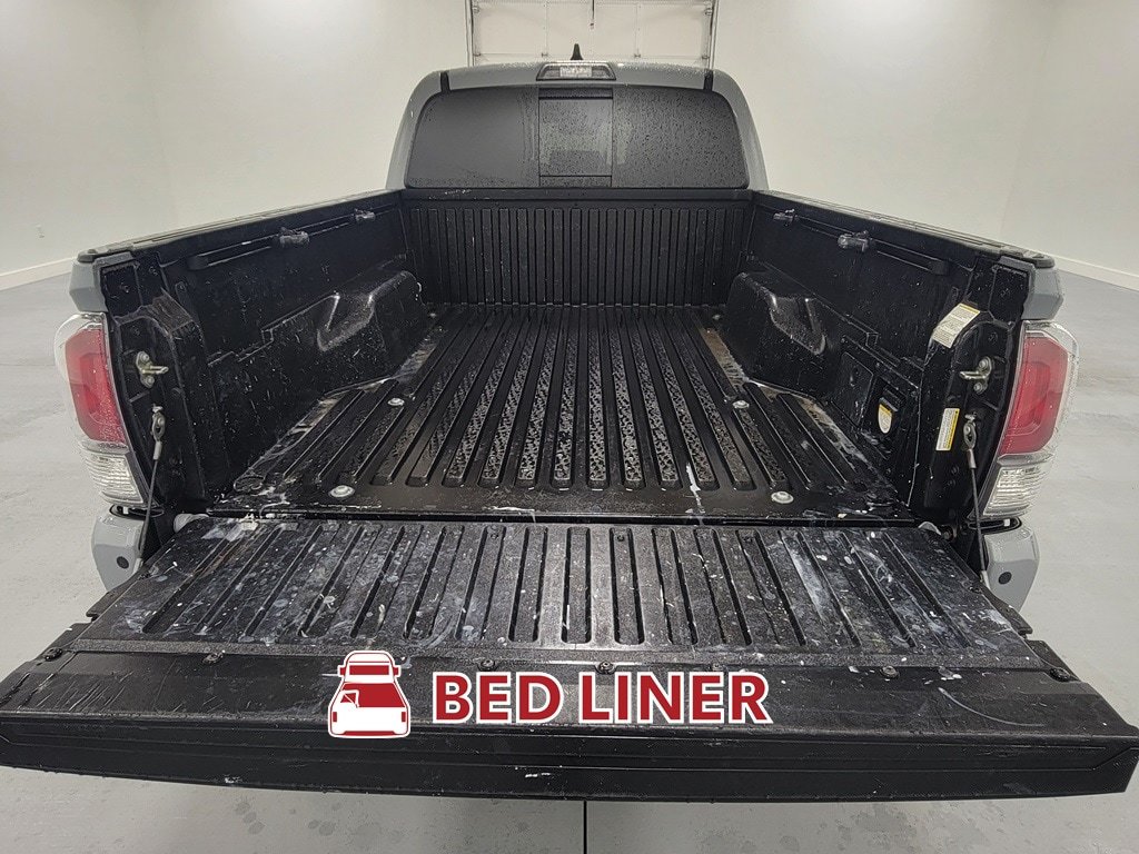 Used 2020 Toyota Tacoma TRD Off-Road w/ TRD Premium Off Road Package AWD/4WD image 33