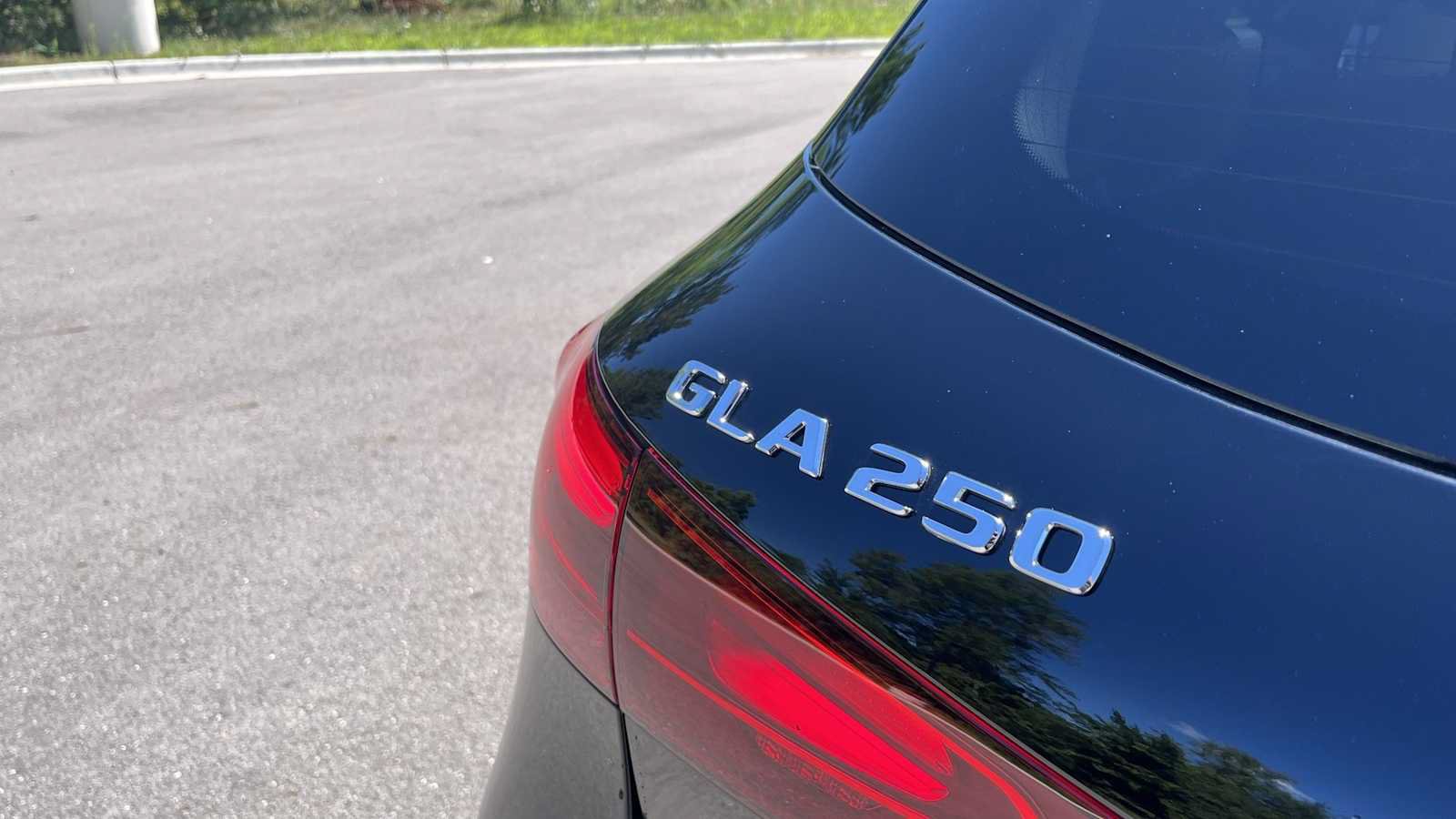 New 2026 Mercedes-Benz GLA 250 4MATIC image 24