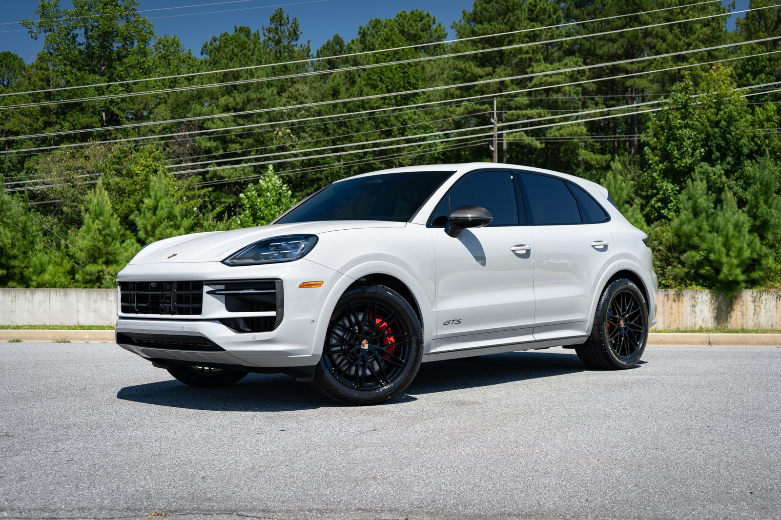 Used 2023 Porsche Cayenne GTS AWD/4WD image 3
