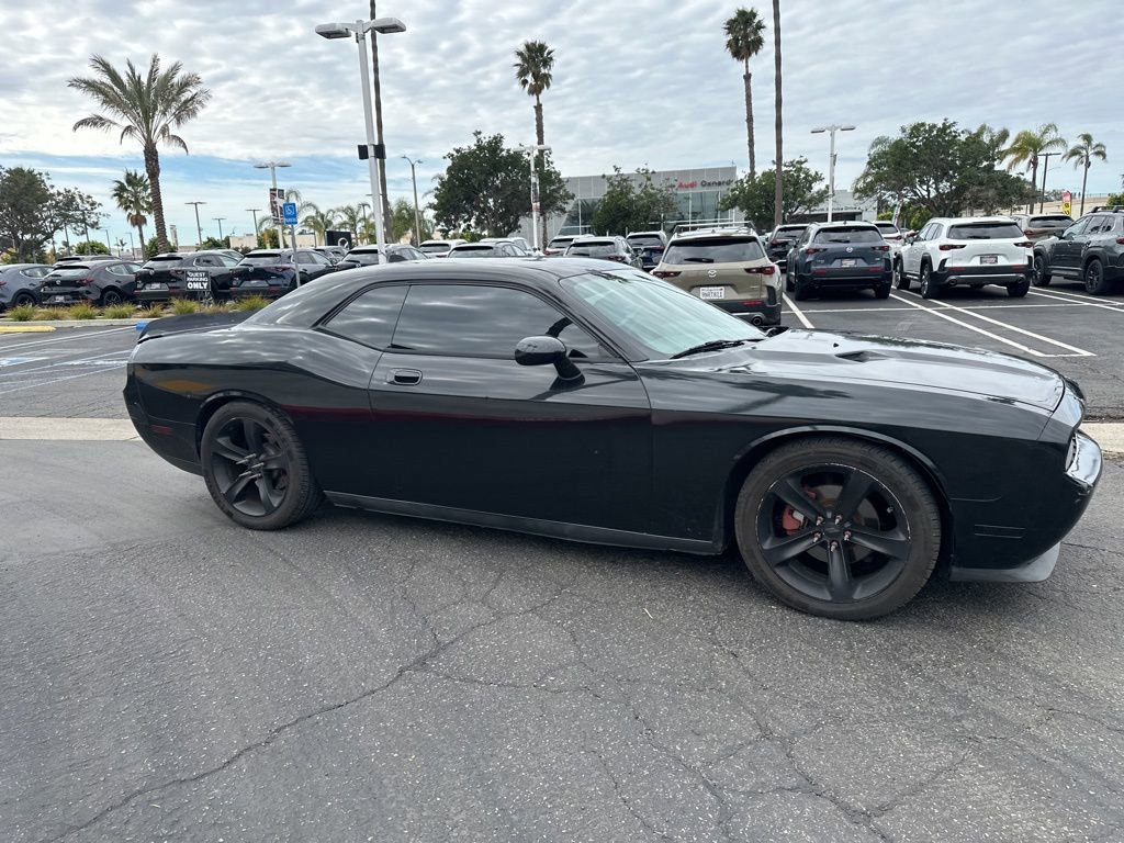 Used 2010 Dodge Challenger SE RWD image 21