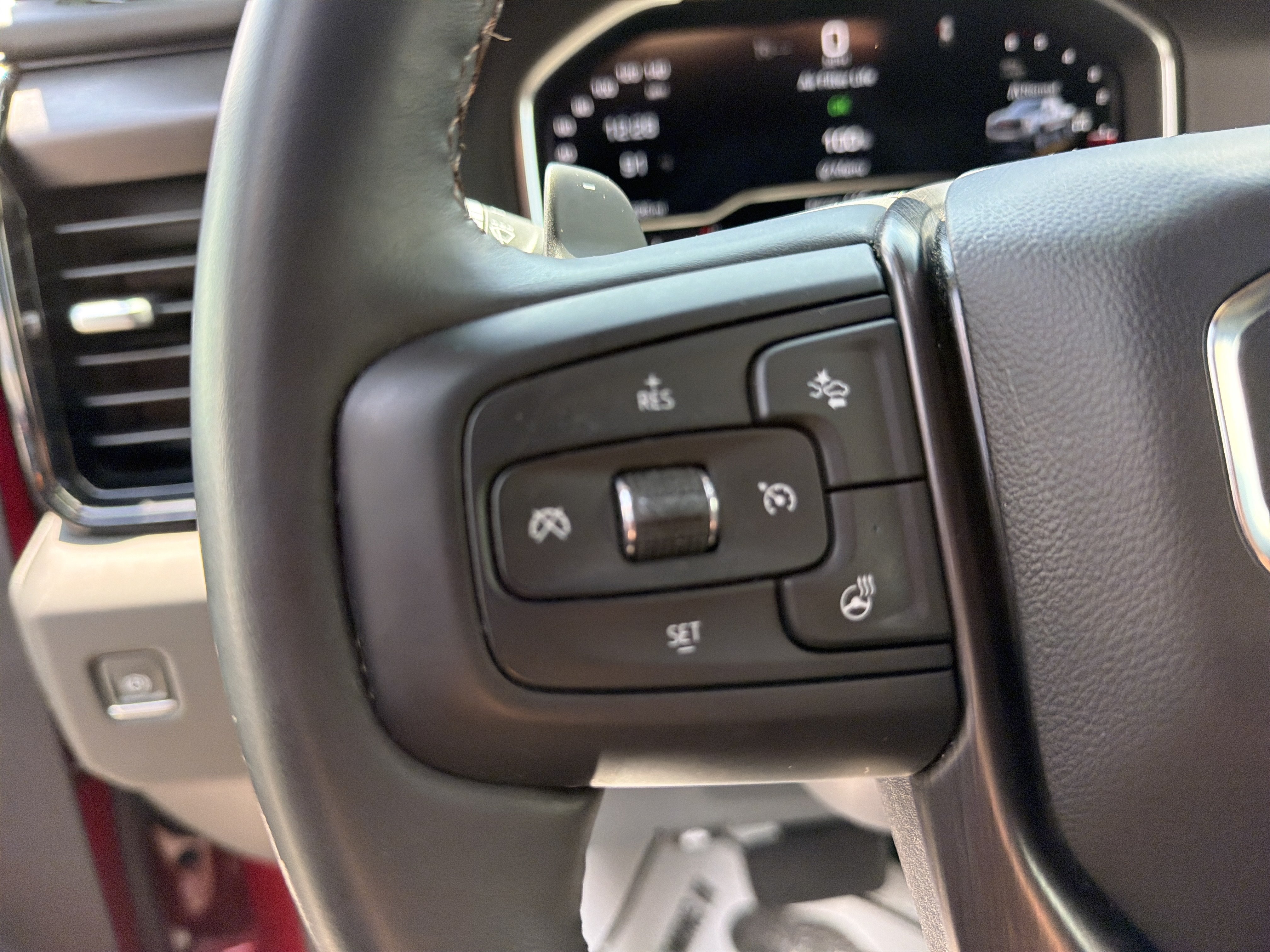 Used 2024 GMC Sierra 1500 AT4 w/ Technology Package AWD/4WD image 20