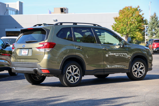 Certified 2023 Subaru Forester Premium AWD/4WD image 23