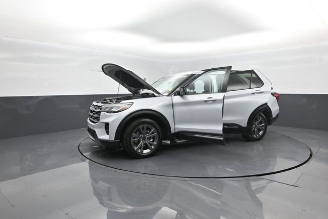Certified 2025 Ford Explorer Active w/ Active Comfort Package AWD/4WD image 43