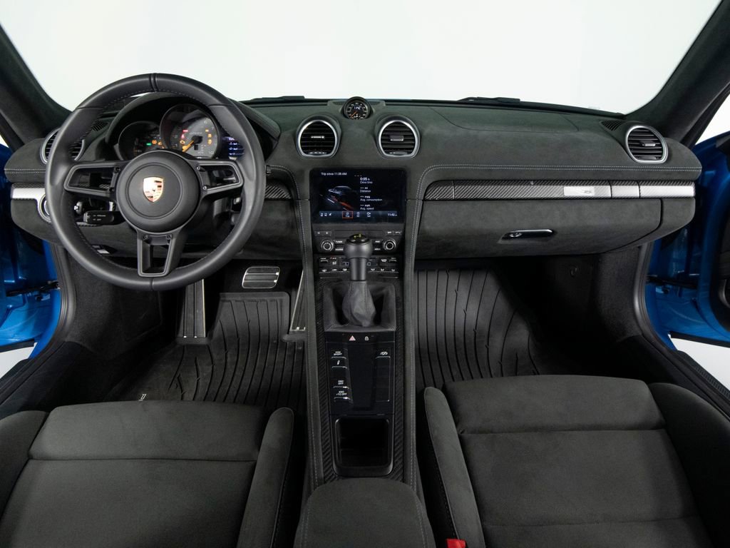 Certified 2025 Porsche 718 Cayman GT4 RS image 38