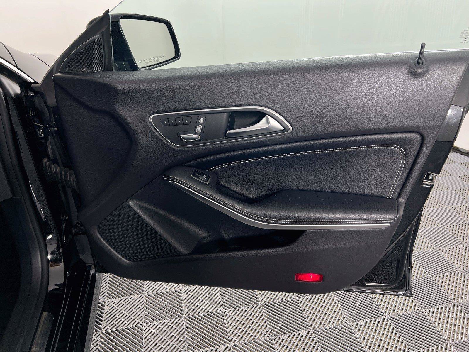Used 2019 Mercedes-Benz CLA 250 4MATIC image 30