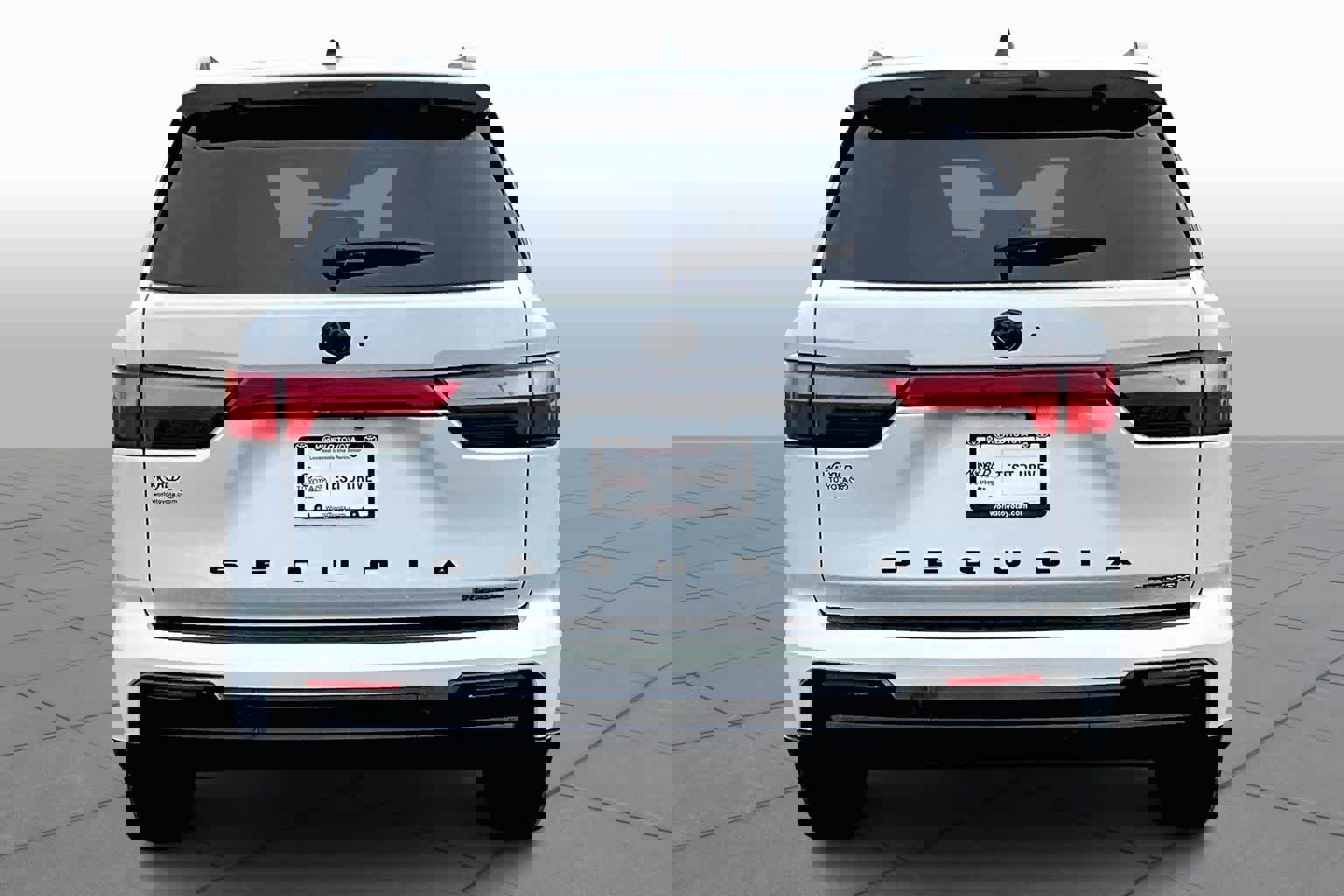 Used 2025 Toyota Sequoia Platinum image 4