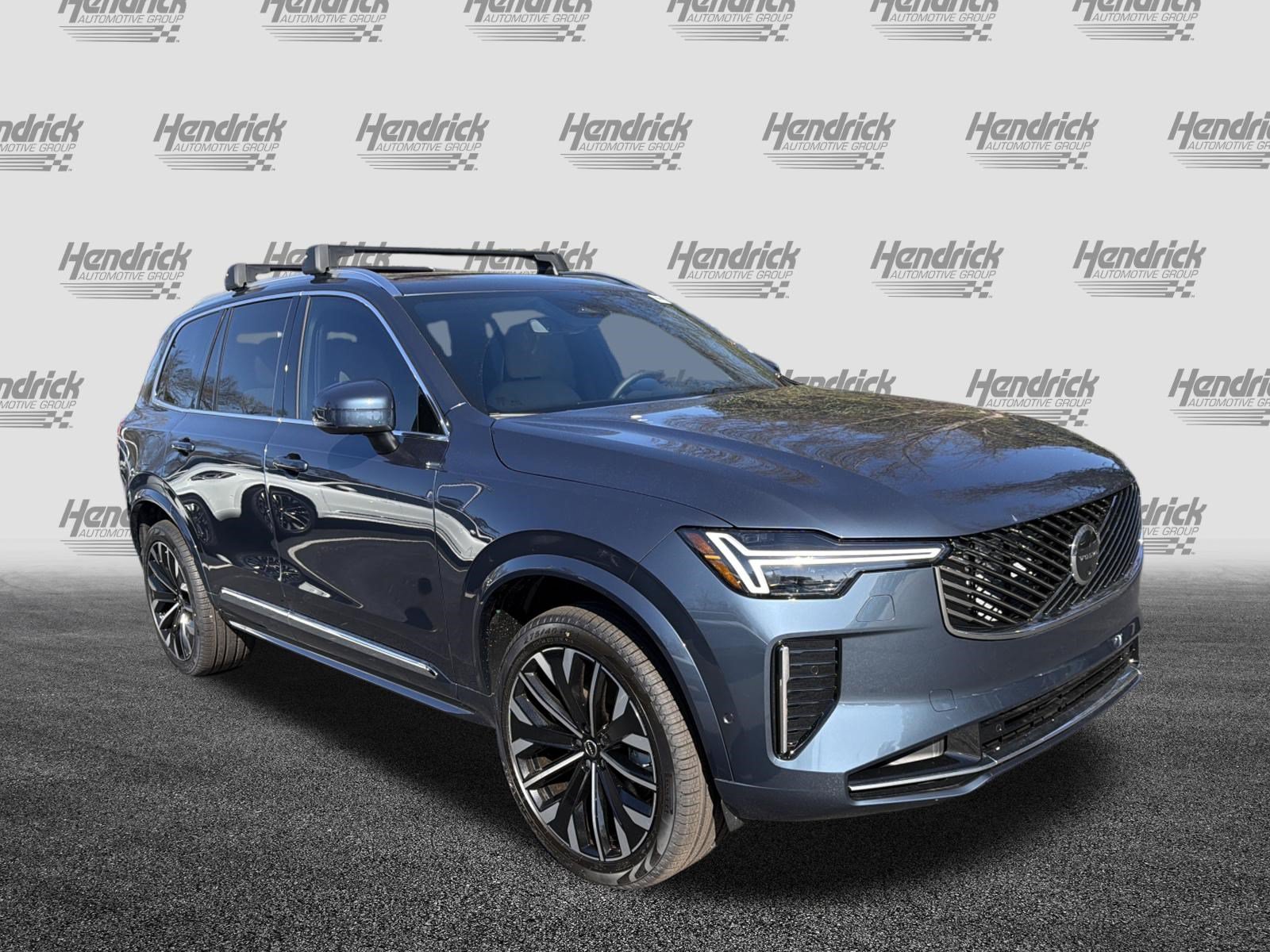Used 2026 Volvo XC90 T8 Plus w/ Protection Package Premier AWD/4WD image 2