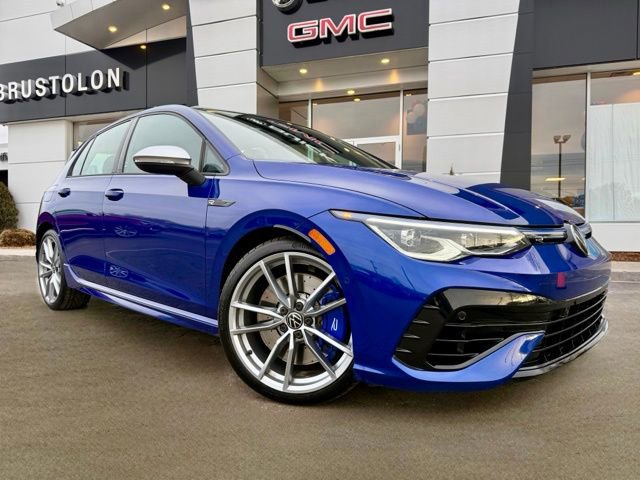 Used 2024 Volkswagen Golf R image 3