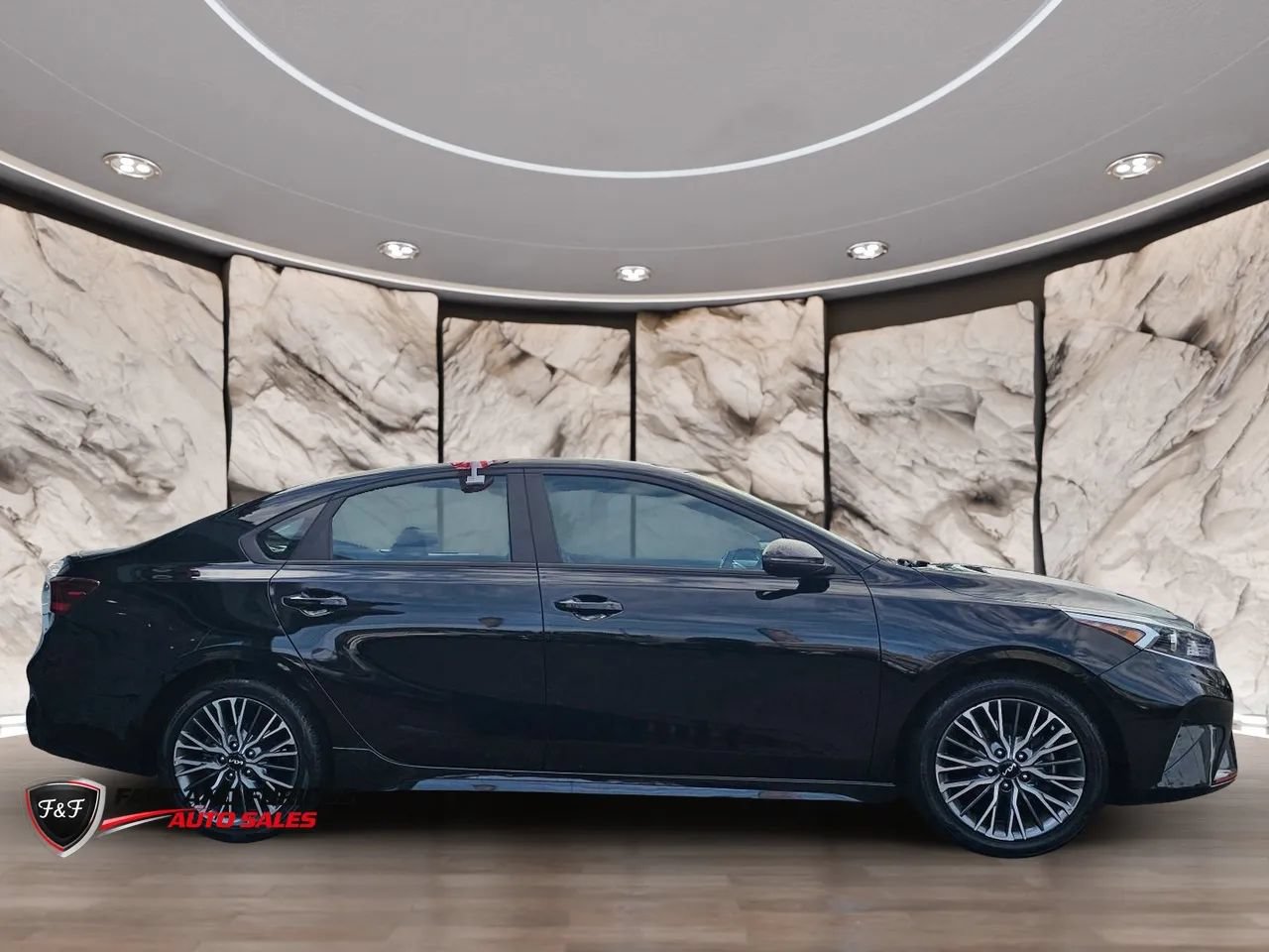 Used 2023 Kia Forte GT-Line FWD image 4