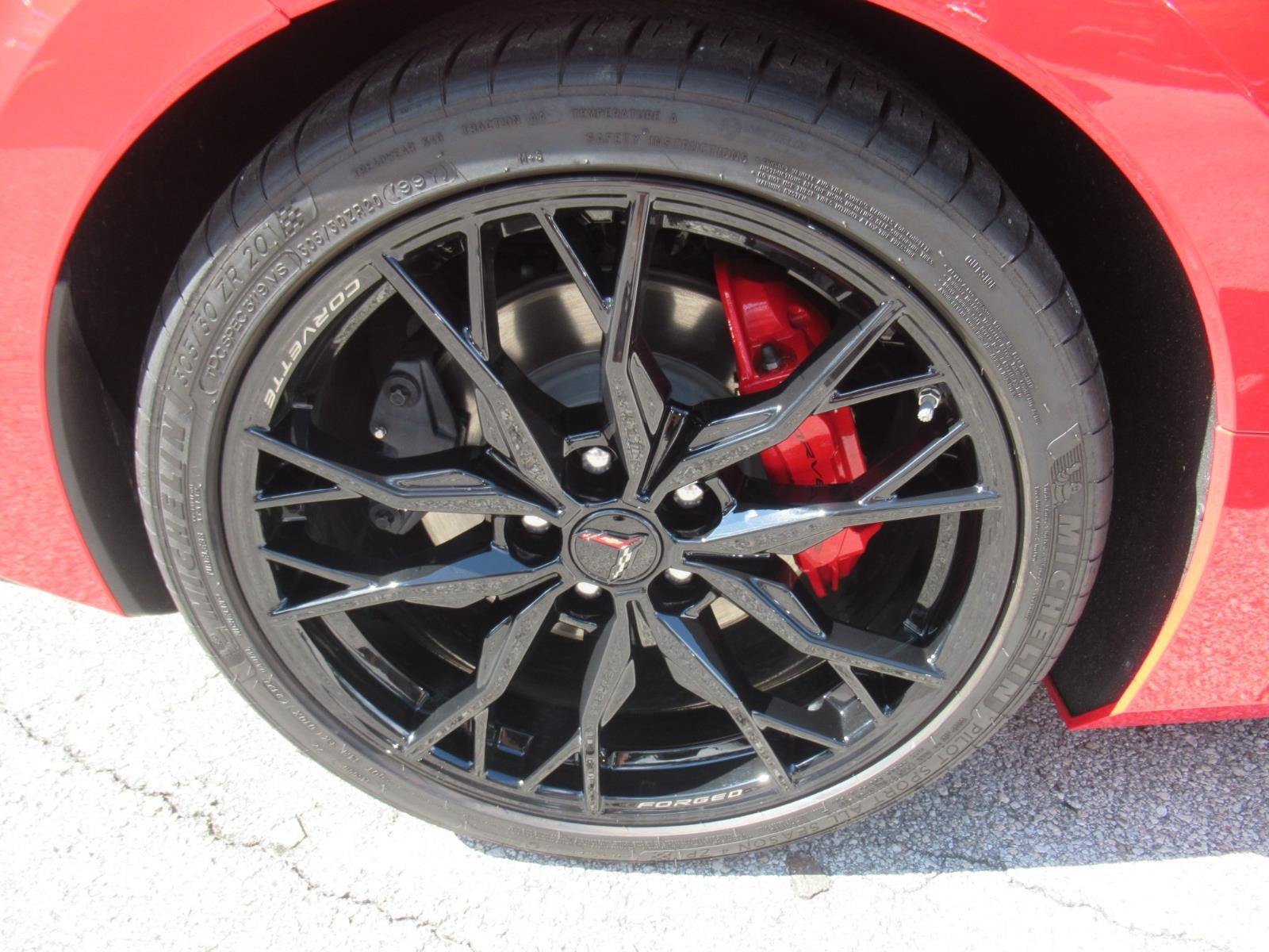 Used 2024 Chevrolet Corvette Stingray Preferred Cpe w/ Stealth Interior Trim Package RWD image 7