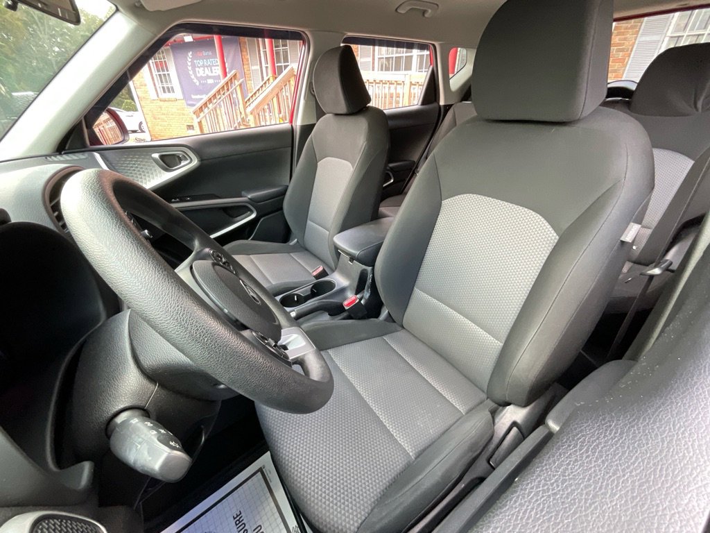 Used 2020 Kia Soul LX image 16