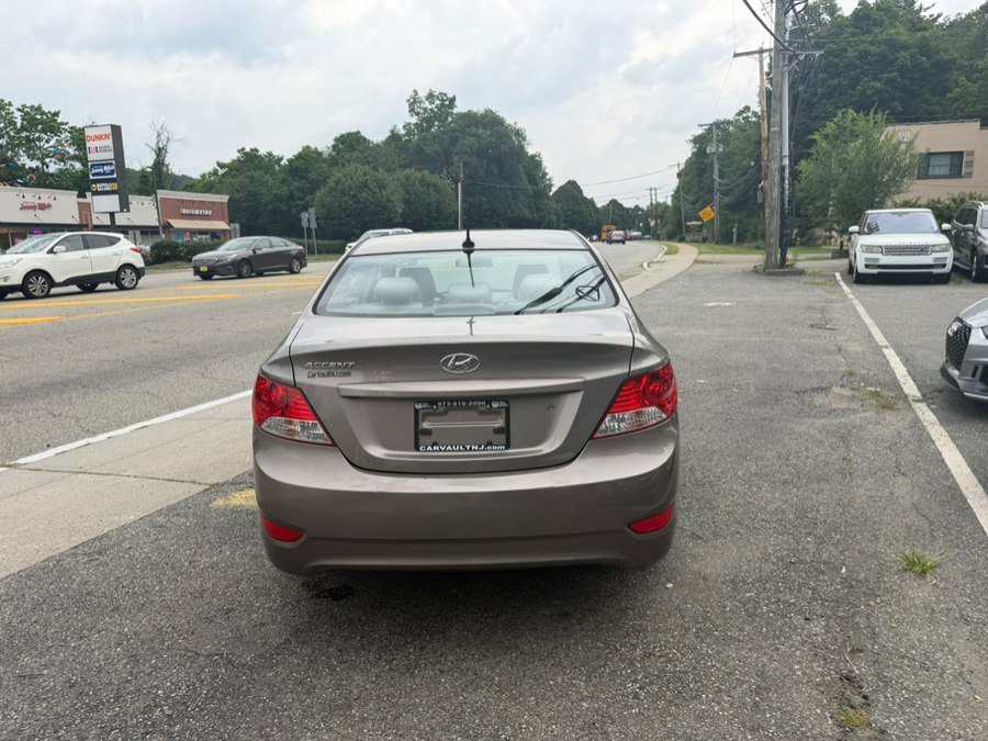 Used 2014 Hyundai Accent GLS FWD image 7